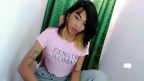 Sizka online show from October 2025 10:30:02 PM