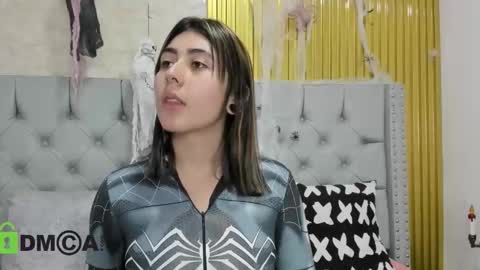 Snapshot of skarlet04 chatting on October 2025 08:08:01 PM Skarlet online show from October 2025 08:08:01 PM