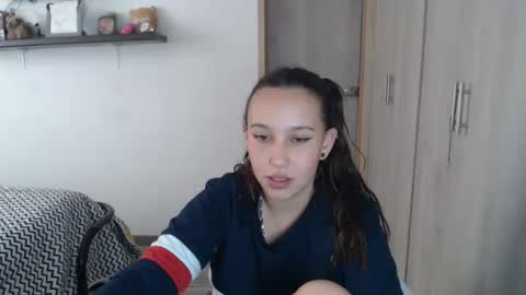 Snapshot of skarlet_adams chatting on December 2024 09:45:01 PM Alice online show from December 2024 09:45:01 PM