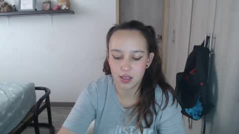 Snapshot of skarlet_adams chatting on December 2024 03:36:02 PM Alice online show from December 2024 03:36:02 PM