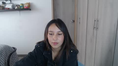 Snapshot of skarlet_adams chatting on January 2025 07:59:02 PM Alice online show from January 2025 07:59:02 PM