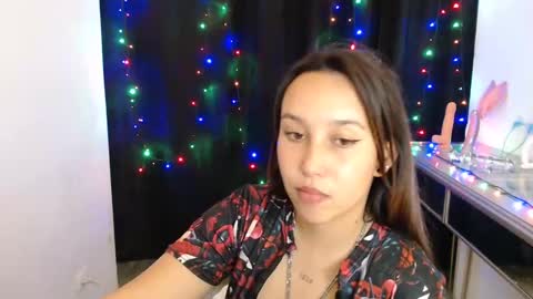 Snapshot of skarlet_adams chatting on January 2025 03:00:02 AM Alice online show from January 2025 03:00:02 AM
