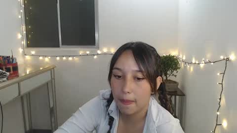Snapshot of skarlet_adams chatting on January 2025 09:37:01 PM Alice online show from January 2025 09:37:01 PM