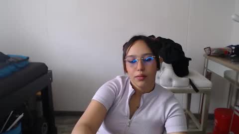 Snapshot of skarlet_adams chatting on February 2025 06:13:01 PM Alice online show from February 2025 06:13:01 PM