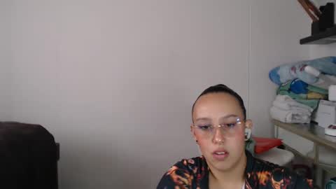 Snapshot of skarlet_adams chatting on February 2025 08:13:02 PM Alice online show from February 2025 08:13:02 PM