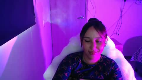Snapshot of skarlet_adams chatting on September 2025 09:15:02 PM Alice online show from September 2025 09:15:02 PM