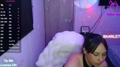 Snapshot of skarlet_adams chatting on October 2025 09:57:02 PM Alice online show from October 2025 09:57:02 PM