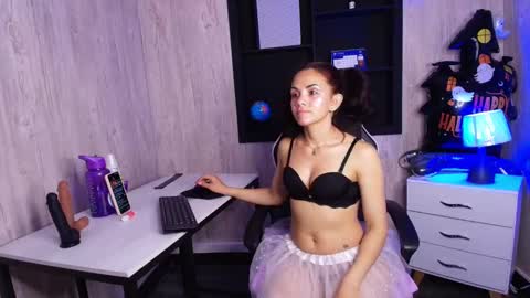 SKARLETT online show from October 2025 04:13:01 AM