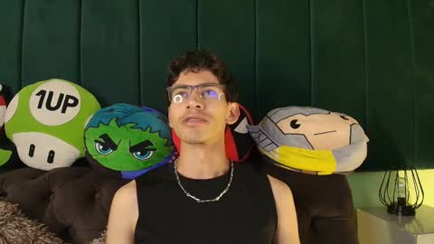 skinny jean  online show from February 2026 07:45:01 PM