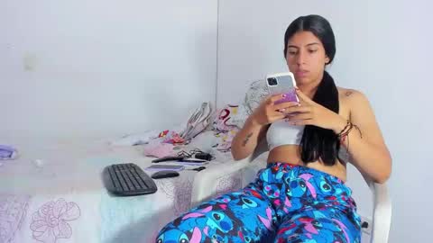 Snapshot of skinnyanai chatting on January 2025 03:02:01 PM anai online show from January 2025 03:02:01 PM