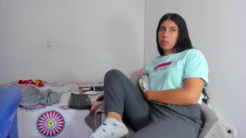 Snapshot of skinnyanai chatting on February 2025 06:16:01 PM anai online show from February 2025 06:16:01 PM