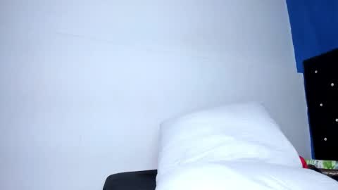 Snapshot of skinnycollins chatting on October 2025 01:28:01 AM Skinny online show from October 2025 01:28:01 AM