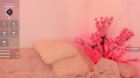 Snapshot of skinnydoll_1 chatting on October 2025 08:11:02 PM Mila online show from October 2025 08:11:02 PM