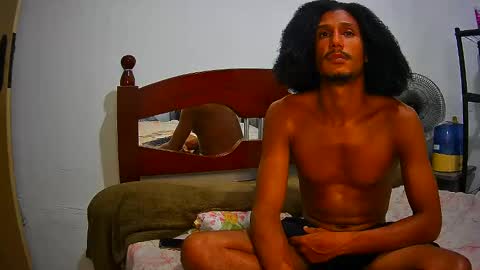 Snapshot of skinnylatinman chatting on February 2025 01:31:02 AM Skinny Latin Man online show from February 2025 01:31:02 AM