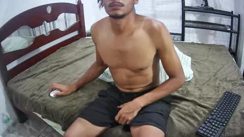 Snapshot of skinnylatinman chatting on September 2025 02:56:02 AM Skinny Latin Man online show from September 2025 02:56:02 AM