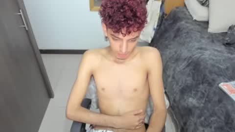 skinnypipe15 online show from November 2025 10:43:02 PM