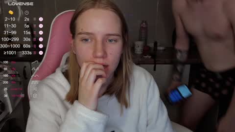 Snapshot of skip_london chatting on February 2025 07:40:02 PM Andrew online show from February 2025 07:40:02 PM