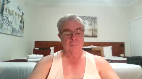 Skipper1970 online show from December 2025 04:52:01 AM