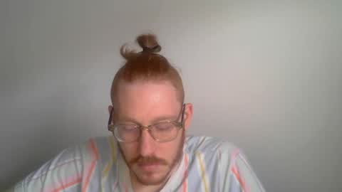 Snapshot of sklave_s chatting on June 2026 06:05:02 PM sklave_s online show from June 2026 06:05:02 PM