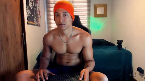 Snapshot of skull_prospect chatting on January 2025 01:30:01 PM Liam Vokov online show from January 2025 01:30:01 PM