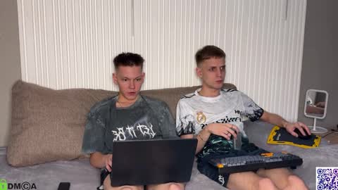 sky_hunter online show from October 2025 04:30:02 PM