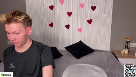 sky_hunter online show from February 2026 07:10:02 PM