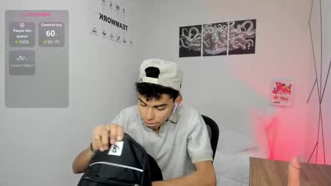 Snapshot of sky_jules chatting on December 2025 03:23:01 AM Daniel online show from December 2025 03:23:01 AM