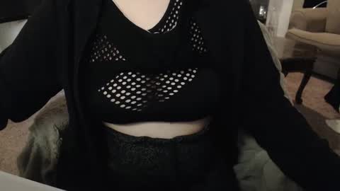 SKYLE   online show from October 2025 09:41:01 PM