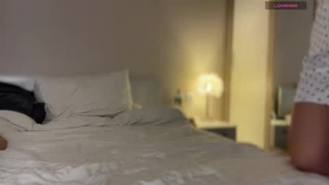 Snapshot of skyffi chatting on November 2025 08:30:01 PM GARRY AND SOPHIA online show from November 2025 08:30:01 PM