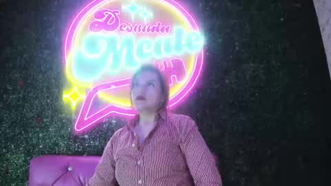 Snapshot of skylar__desire chatting on October 2025 11:32:02 AM skylar__desire online show from October 2025 11:32:02 AM