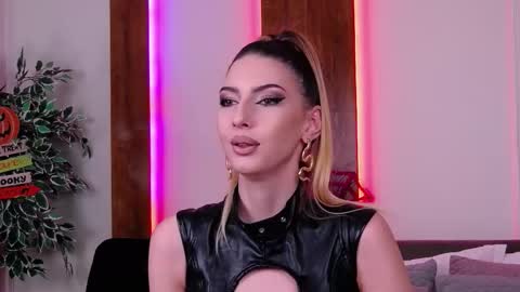 SkylarSpark online show from October 2025 09:04:02 PM