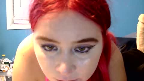 Snapshot of skylerrayy chatting on November 2025 06:33:02 AM skylerrayy online show from November 2025 06:33:02 AM