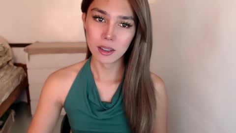 Snapshot of skyllerkent chatting on October 2025 02:14:02 AM Sky online show from October 2025 02:14:02 AM