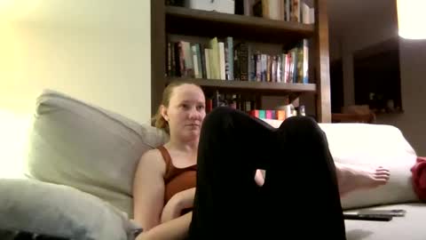 Sky Winters online show from November 2025 04:14:02 AM