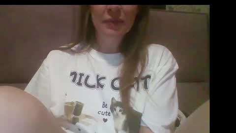 Sladkiegubki online show from October 2025 09:58:02 PM