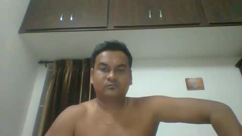 Snapshot of slaveqteguy chatting on November 2025 05:55:02 PM slaveqteguy online show from November 2025 05:55:02 PM