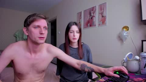 Sophie and David online show from December 2025 01:29:01 PM