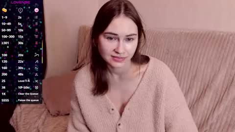 Alice online show from October 2025 07:54:02 PM