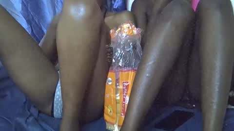 Snapshot of slim_alicia chatting on October 2025 10:05:01 AM Alicia online show from October 2025 10:05:01 AM