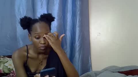 Snapshot of slim_alicia chatting on November 2025 06:40:02 PM Alicia online show from November 2025 06:40:02 PM