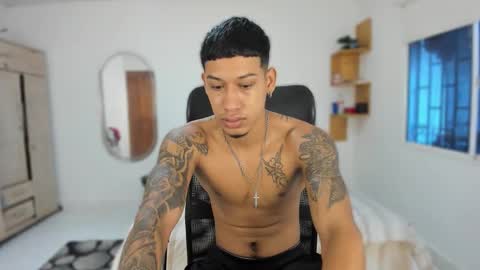 slim_master12 online show from September 2025 11:43:02 AM