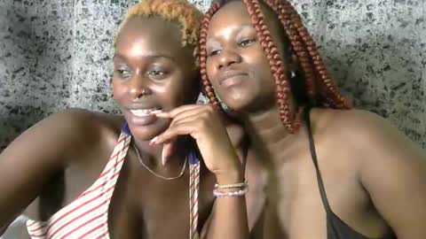 slimandthick1 online show from October 2025 12:28:01 PM