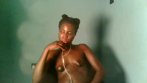 Snapshot of slimzyxdoll chatting on September 2025 01:18:01 AM slimzyxdoll online show from September 2025 01:18:01 AM