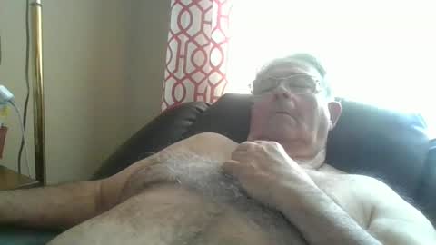 Snapshot of slippery_duck chatting on December 2024 05:29:02 PM slippery_duck online show from December 2024 05:29:02 PM