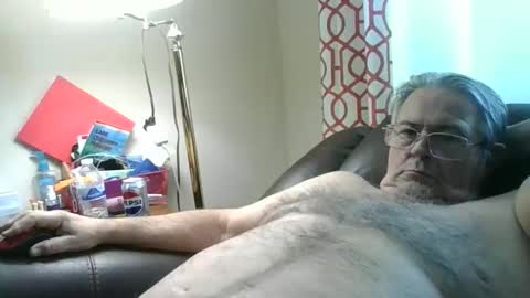 Snapshot of slippery_duck chatting on February 2025 01:35:02 PM slippery_duck online show from February 2025 01:35:02 PM