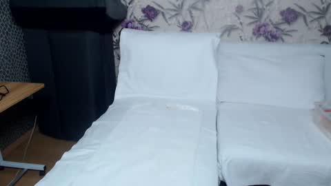 slutihmami online show from November 2025 02:43:02 PM