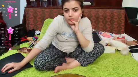 Snapshot of slutty_milf_bitch chatting on October 2025 11:38:01 AM Ana online show from October 2025 11:38:01 AM