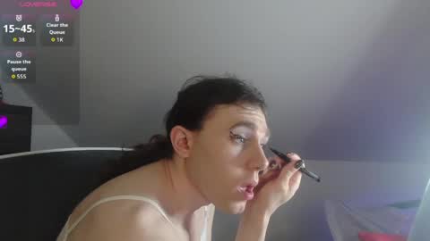 Snapshot of sluttyhorrorparty chatting on May 2026 04:48:01 PM Natsu online show from May 2026 04:48:01 PM
