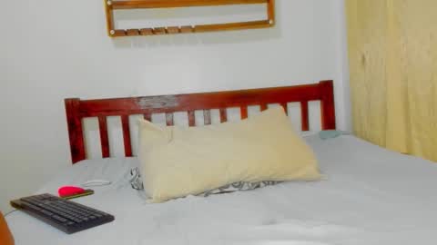 Sexyslutt online show from September 2025 01:59:02 PM