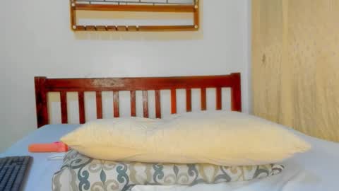 Sexyslutt online show from November 2025 03:13:02 PM